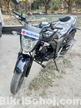Gixxer monotone